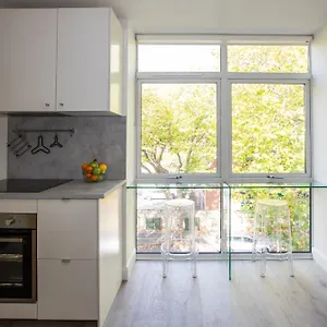 Grand Canal District Apartment